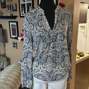 Zara Blue and White Floral Blouse